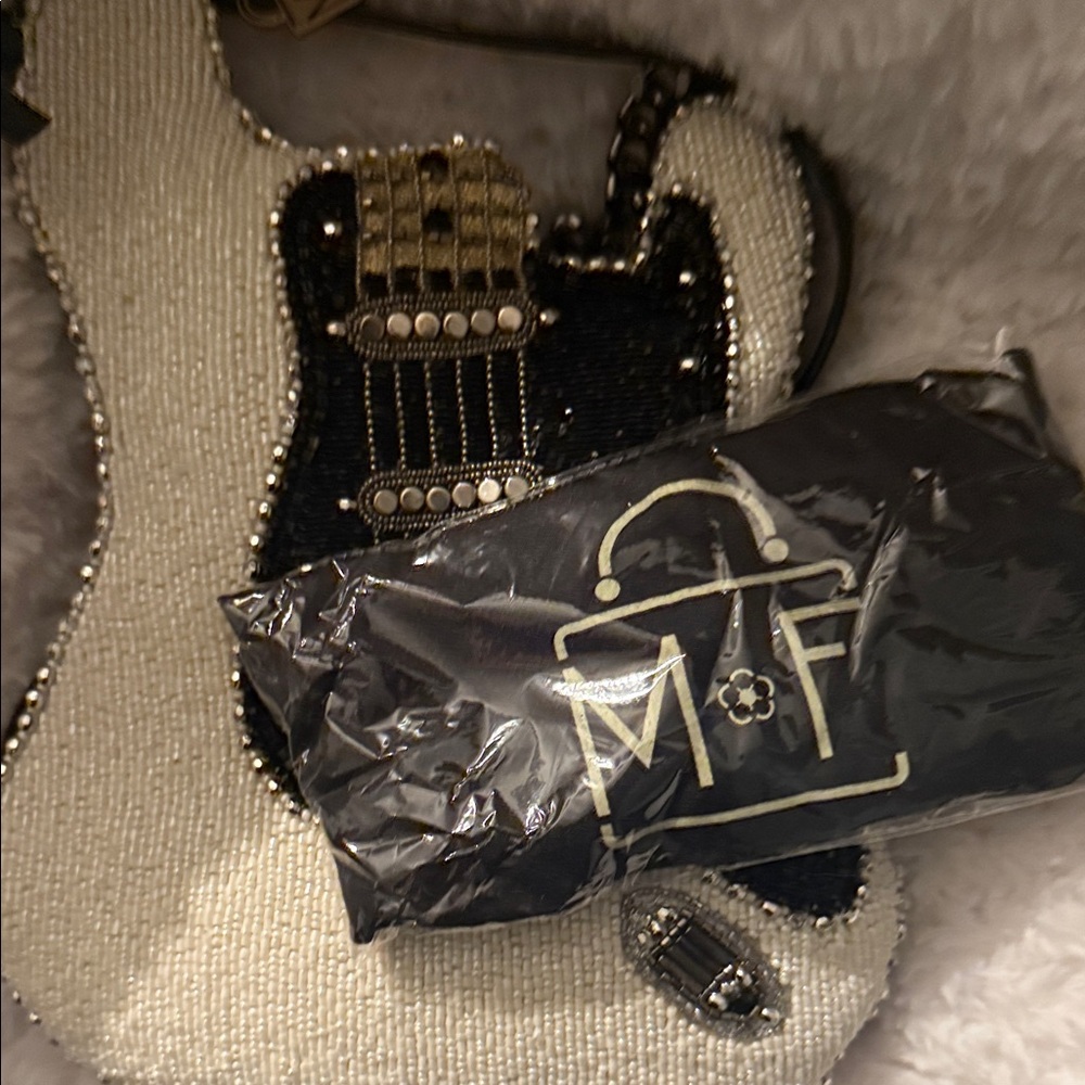 NWT! Mary Frances Beaded Guitar-Shaped Crossbody Bag - Ivory, Black & Gold - Picture 7 of 8